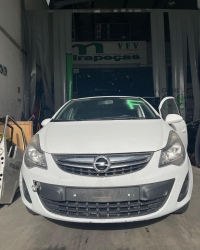 Viatura para pe&ccedil;as!  ?  Opel Corsa D 2014 